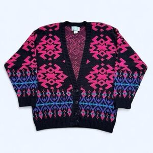 Vintage 1980s Women's Black and Pink Patterned Sweater M